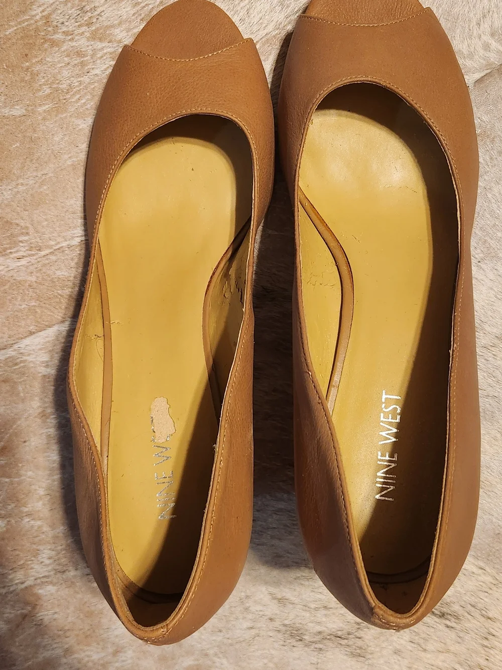Nine West Women's Tan Leather Peep-Toe Flats